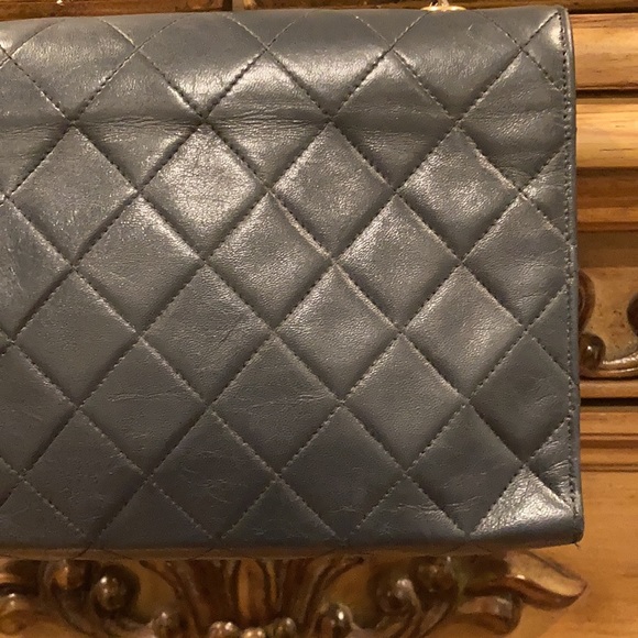 Chanel Vintage 80's 24kt  Blue Quilted Lambskin Envelope Flap Crossbody Bag - Picture 10 of 16